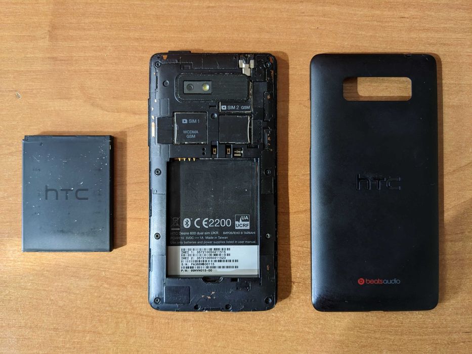Смартфон HTC Desire 600 Dual sim