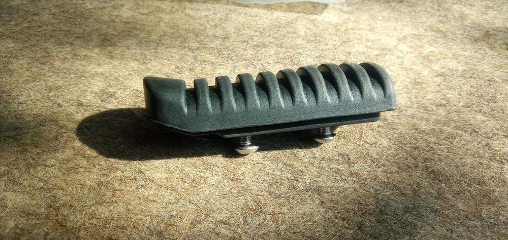 Подножки мотоцикла