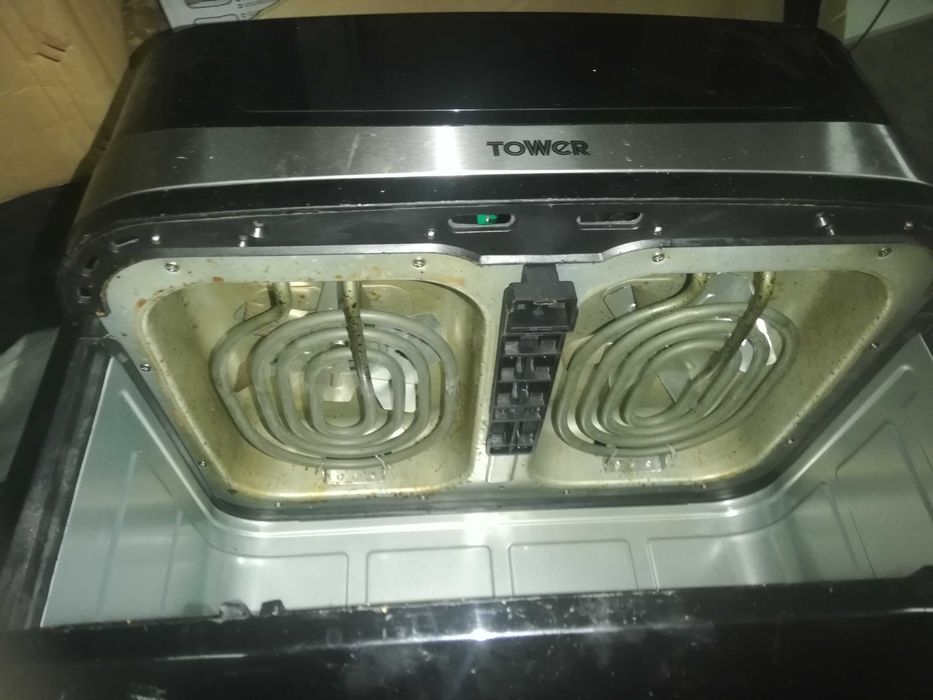 Frytownica Beztłuszczowa  Tower > AirFryer > Dwie Komory 9 Litrów