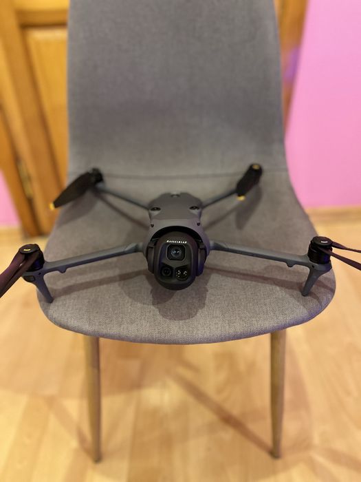 DJI Mavic 4 pro.