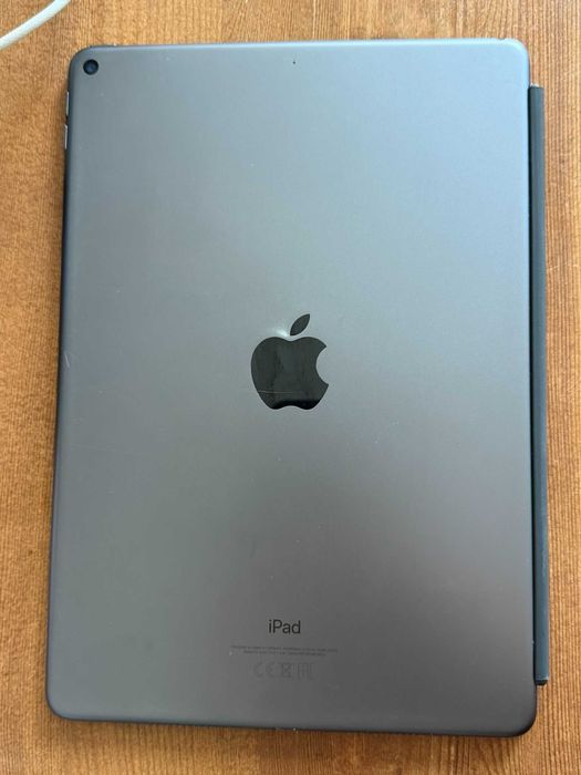 iPad Air 3rd Gen Black 64Gb com Smart Cover