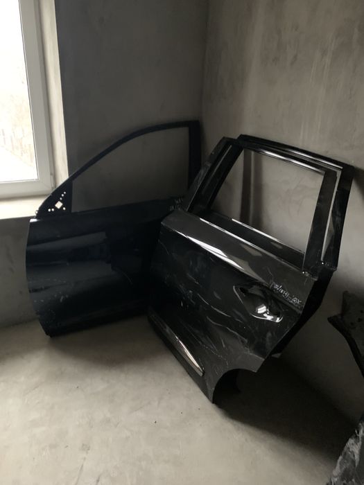 Двери передние задние на Инфинити jx25-35 QX60