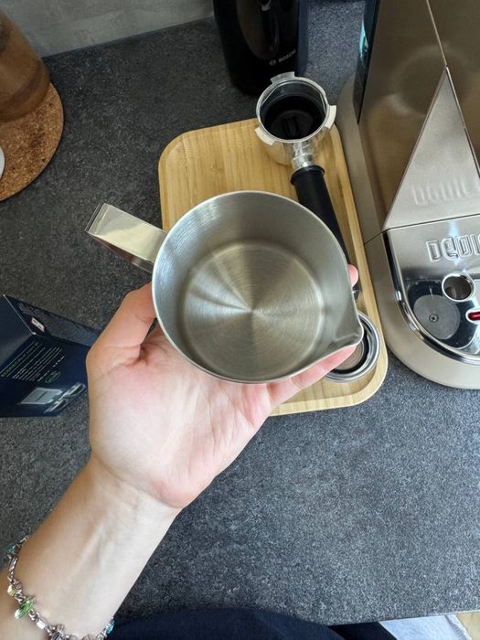 кавомашина DeLonghi EC 885 BG в ідеальному стані, на гарантії