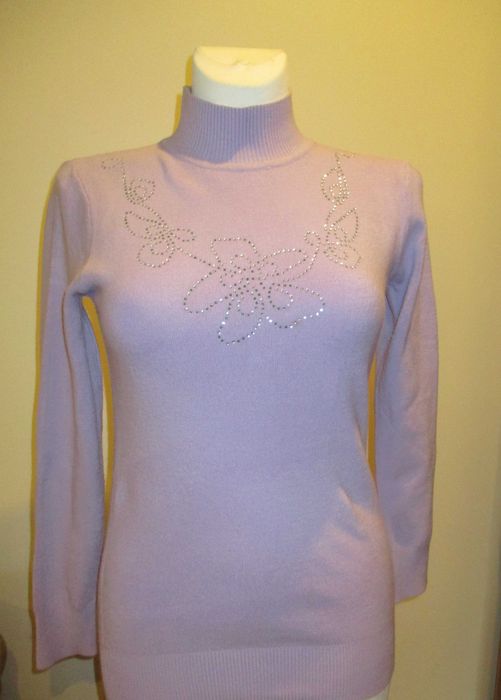 Pół golf, sweter.
