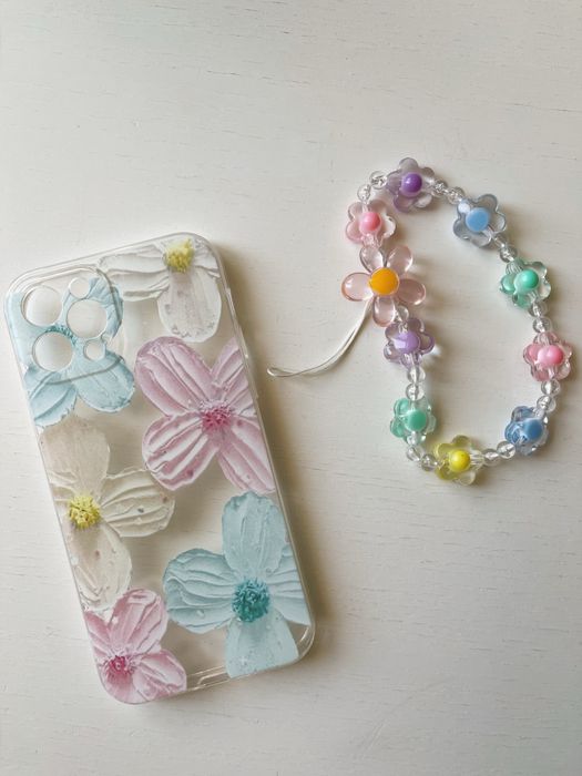 Чохол до iphone 12 pro з браслетом