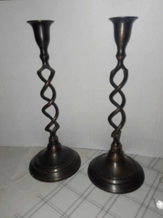 Mosiężne świeczniki