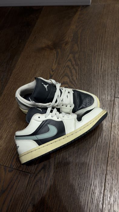 Кроссовки Nike jordan