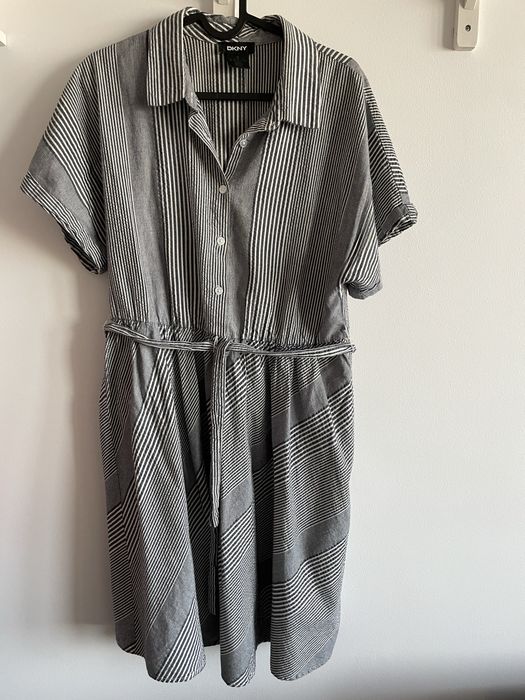 Sukienka DKNY rozkloszowana w paski