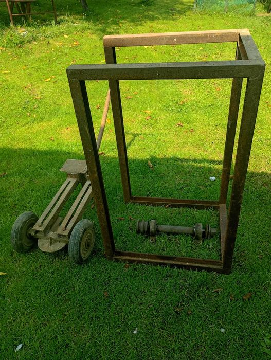 Sprzedam częsci metalowe