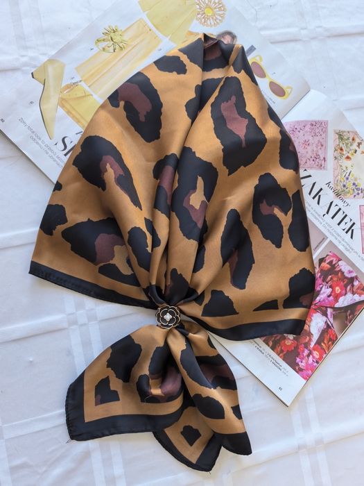 Viralowa chustka-apaszka damska vintyge