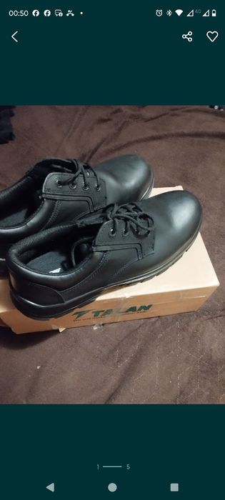 Продам чоловічі черевики,нові 47 розмір.