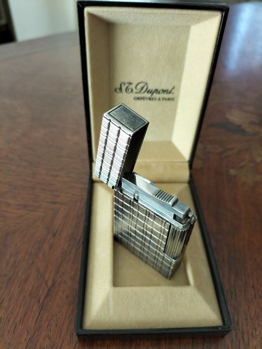 Esqueiro Dupon plaque Prata