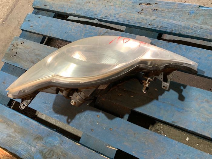 Farol Esquerdo Peugeot 107