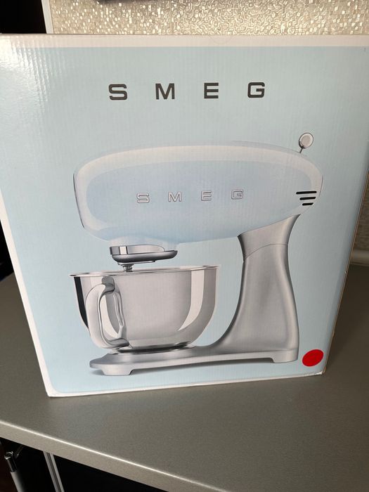 Планетарний міксер SMEG червоний