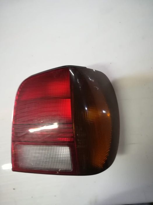 Farol farolim tras direito vw polo 98
