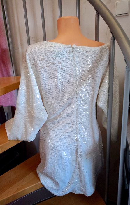 Sukienka z długimi rękawami mini biała cekiny imprezowa elegancka ASOS