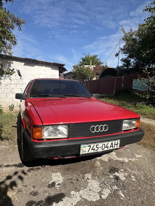 Продам машину Ауди 80