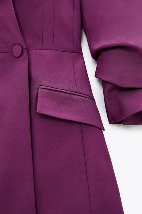 Стильна сукня від Zara костюмний матеріал з прихованими шортами. Колір