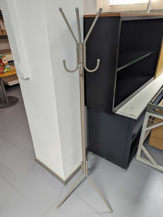 Cabide metal 8 pontas