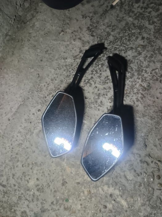 Nowe lusterka do skutera