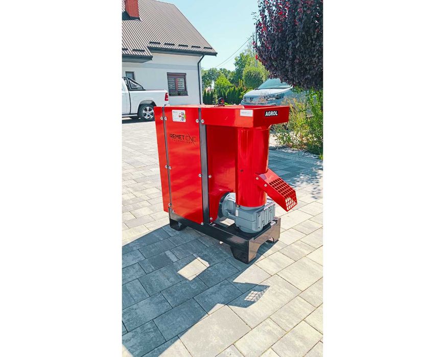 Peleciarka wolnoobrotowa REMET P-200 pellet 6 mm dostawa