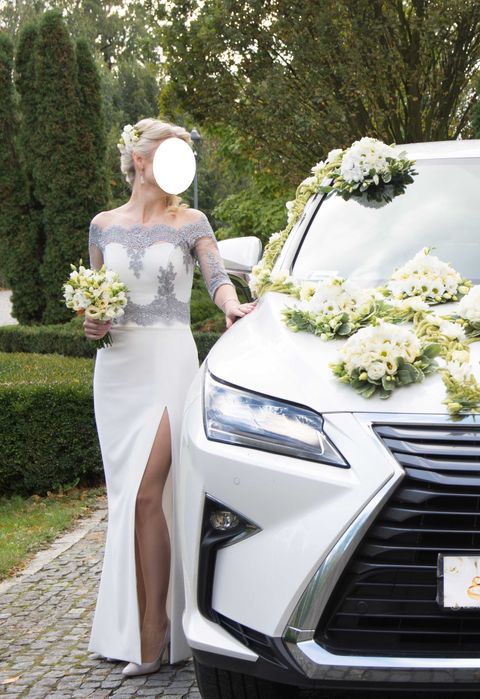 sukienka ślubna z bolerkiem