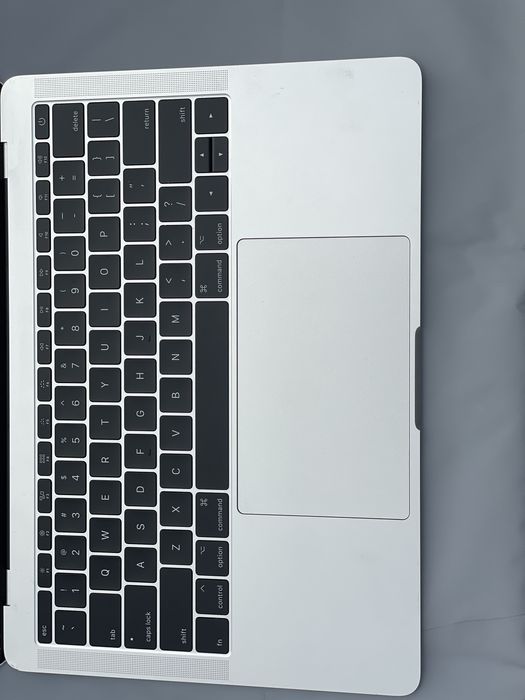 macbook pro 13 2017