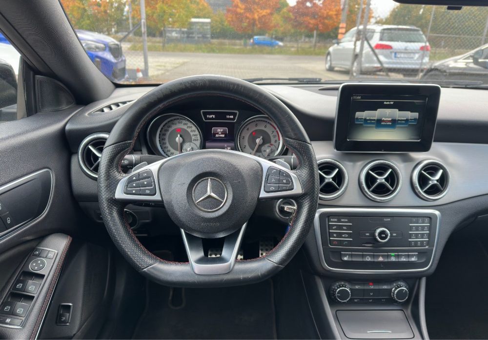 Mercedes CLA 200