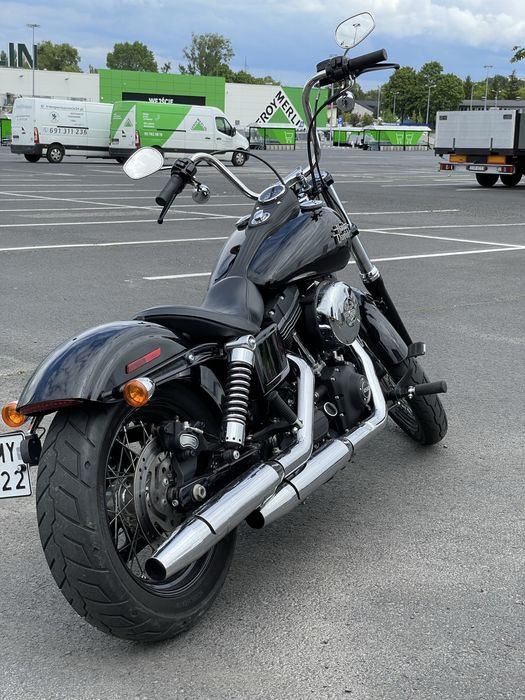 Harley davidson dyna street bob