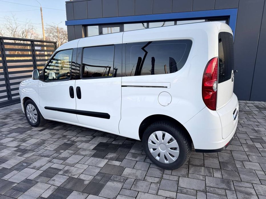 Opel Combo 2018 freshauto