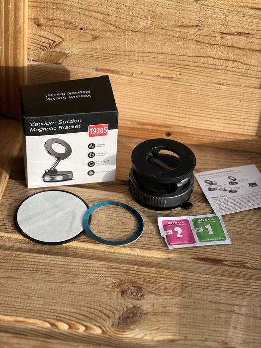 Магнітний тримач AeronStand для телефону в авто 360° на присосці