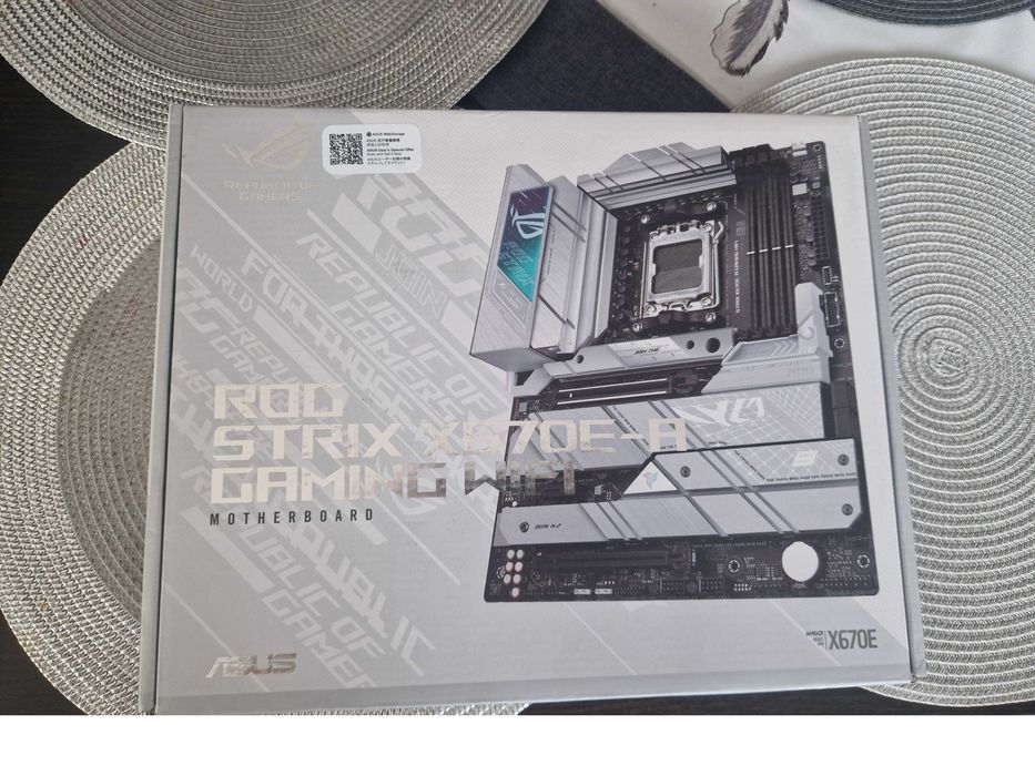 Asus Strix X670E-A gaming wifi