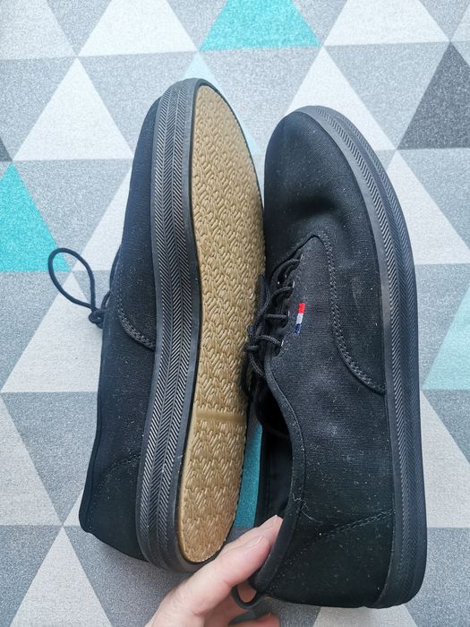 Nowe czarne trampki rozm. 39