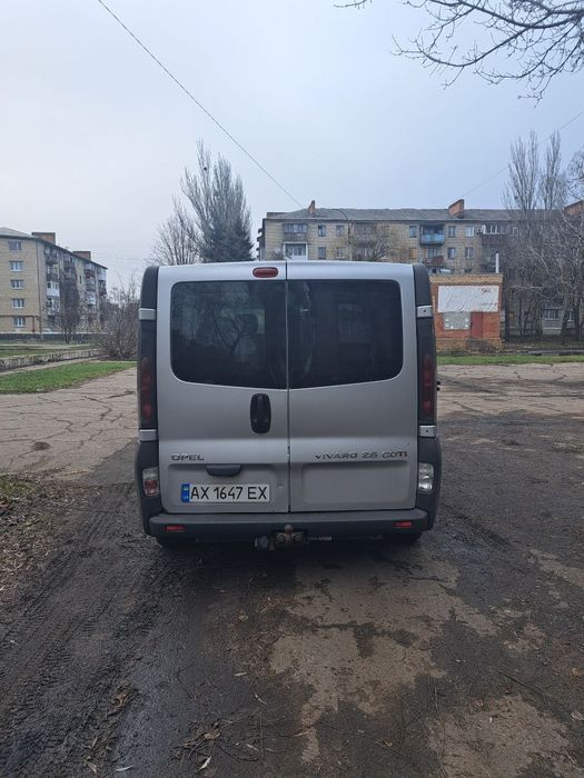 Opel Vivaro 2006 рік