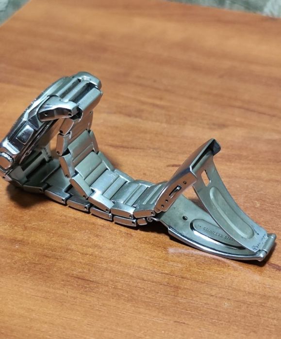 Продам часы Seiko chronograph