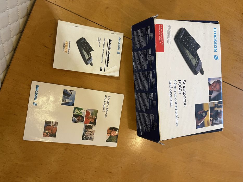 Смартфон SONY ERICSSON R380s