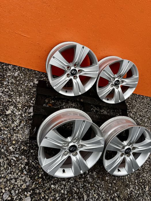 Диски киа хундай R17 5.114,3 ET35 цо 67.1 підходять на різні авто