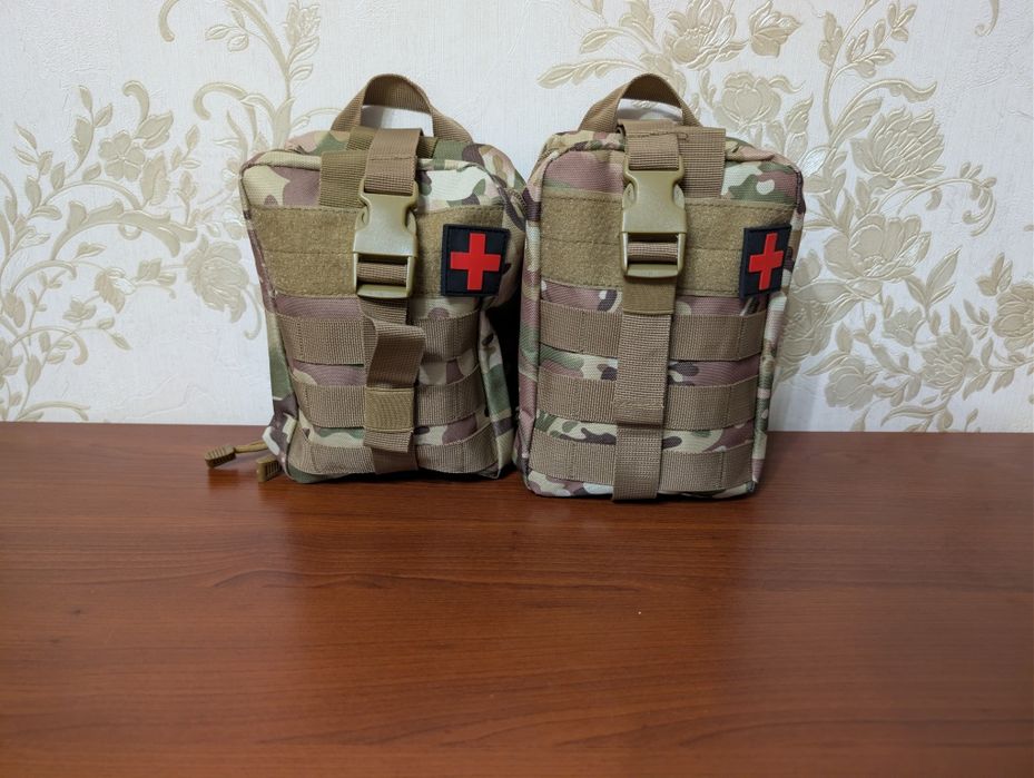 Армійські аптечки у зборі