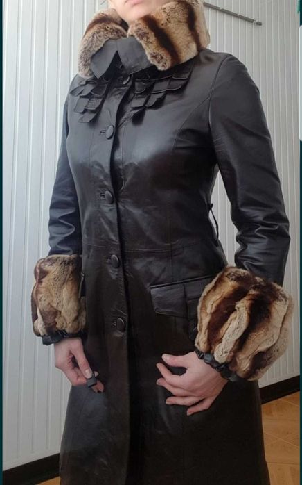 Продам кожанное пальто