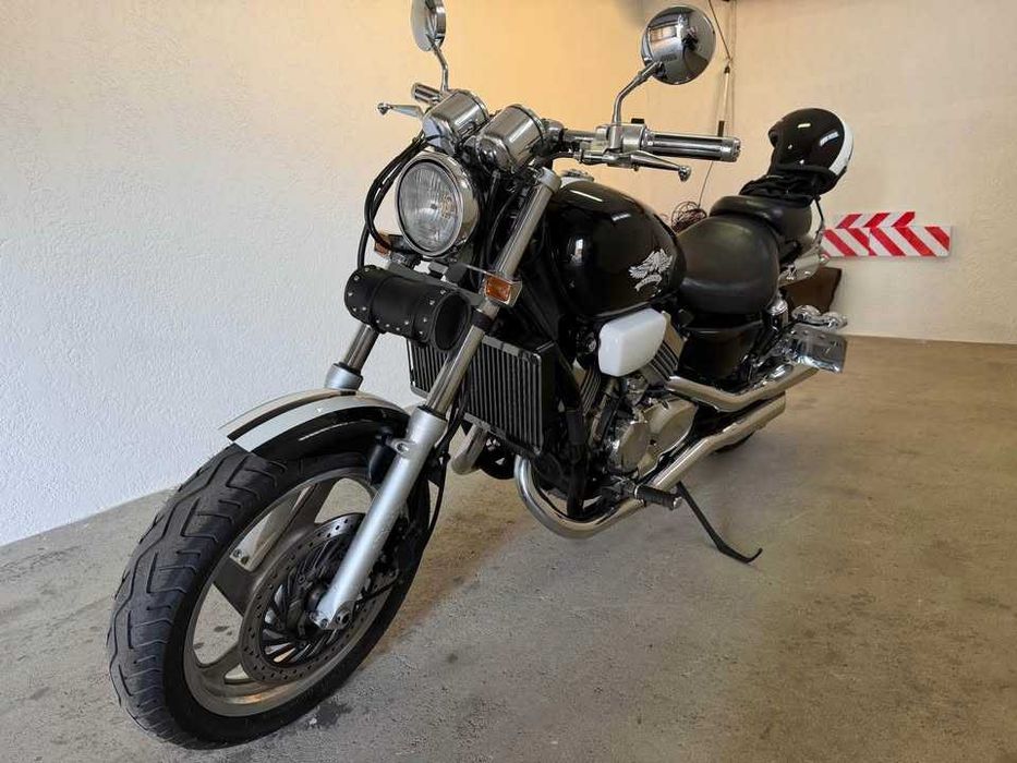 Honda VF750C Magna - Impecável