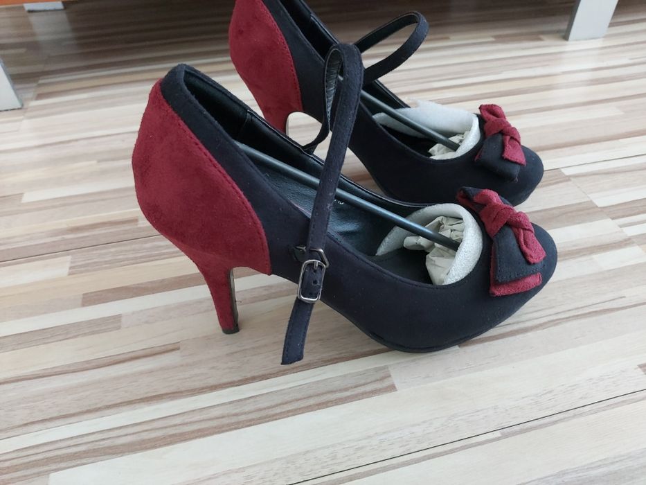 Sprzedam Buty damskie 37