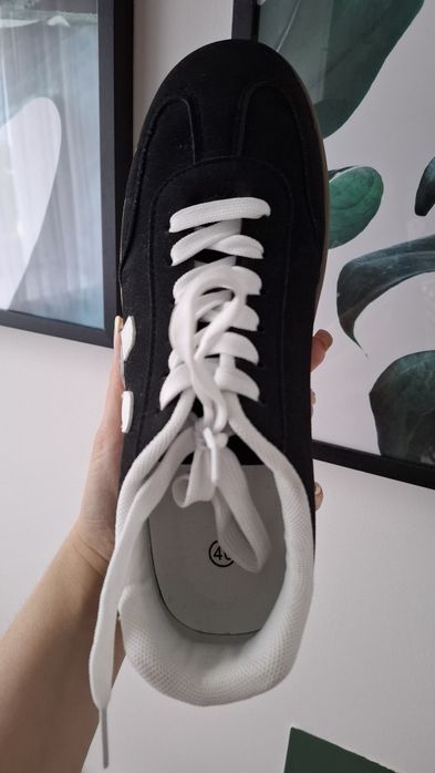 Sneakersy zamszowe