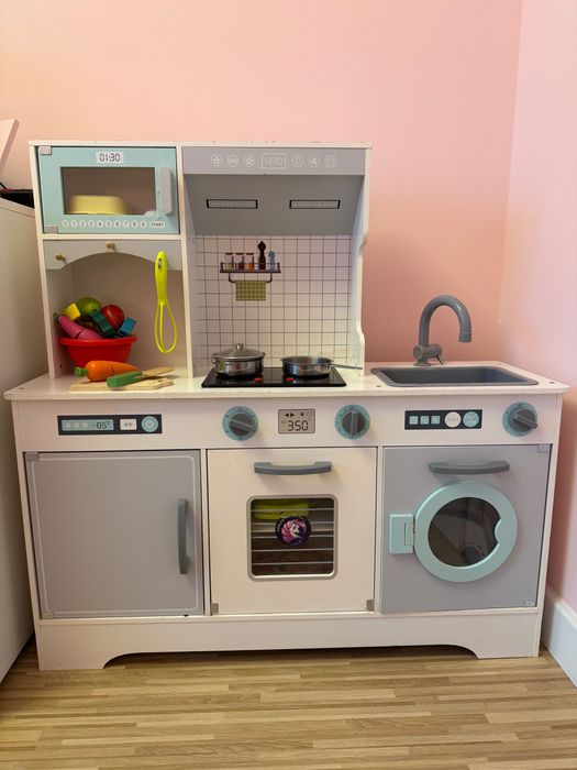 Kuchnia drewniana +mnóstwo akcesoriów w komplecie