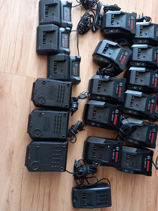 Зарядне зарядка Bosch 12 14.4 18 Бош акумулятор блок бош