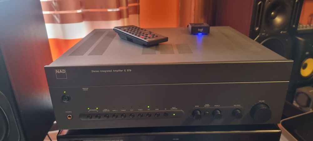 Wzmacniacz zintegrowany NAD C 370 Polecam