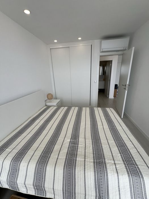 T1 novo a 5min a pé da praia c/ garagem