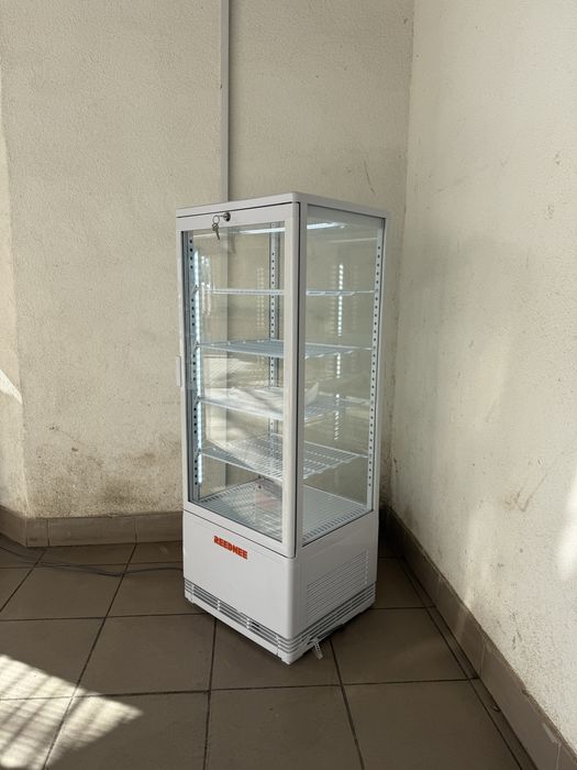 Холодильна Вітрина Кондитерська-Десертна REEDNEE Німеччина !!!