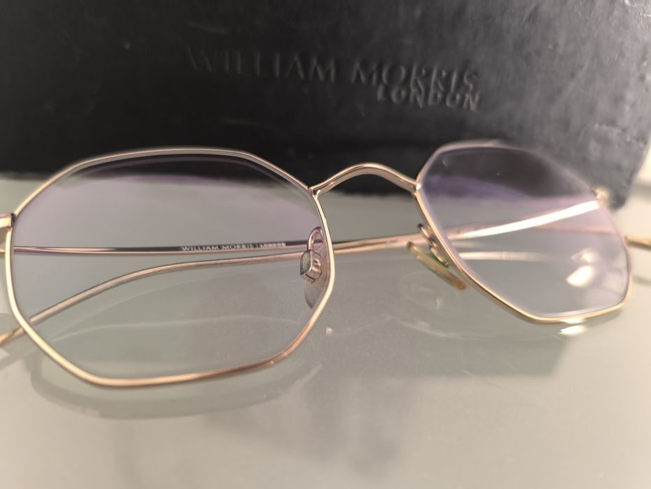 Óculos  William Morris London