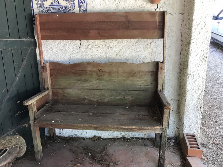 banco de escola antigo