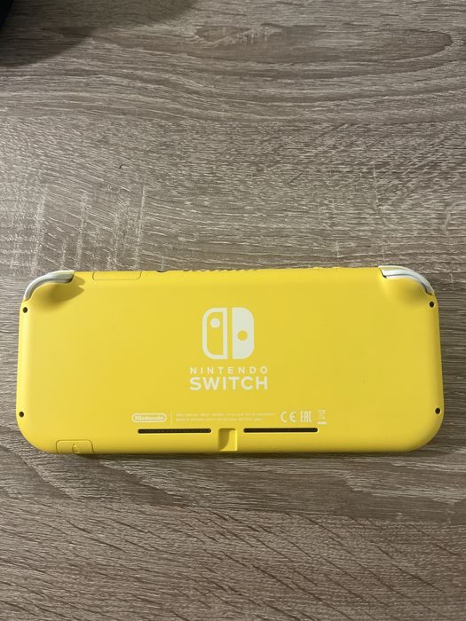 Nintendo Switch Lite Yellow 128GB+FIFA 23+MIinecraft Повний комплект